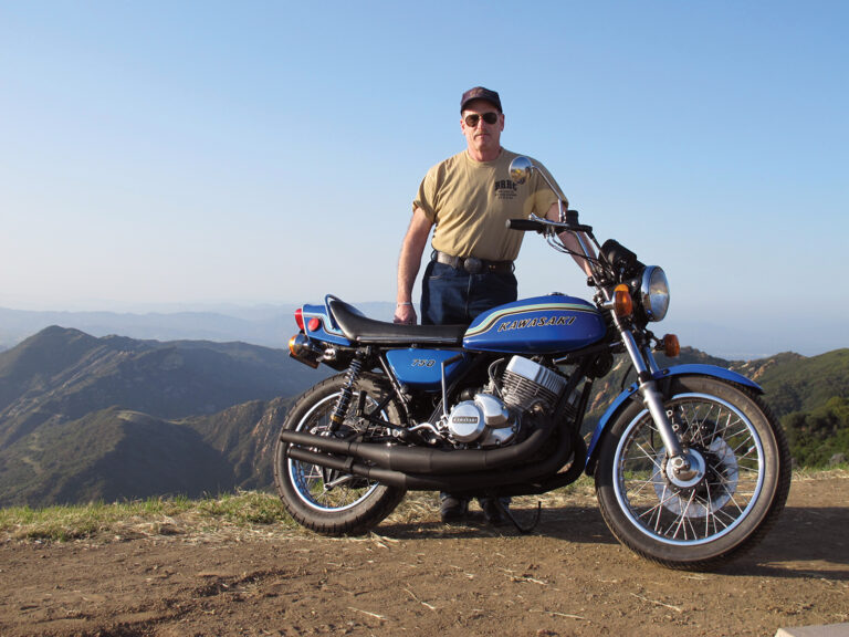 Kawasaki H2s Forever - Motorcycle Classics